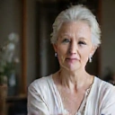 Porträt von Lena K., entspannt und gesund